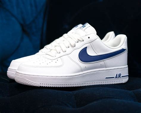 lopen nike air force 1 uit|Nike Air Force 1s.